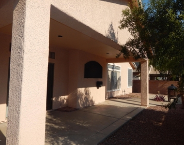 11061 N Eagle Crest Drive - Photo Thumbnail 33