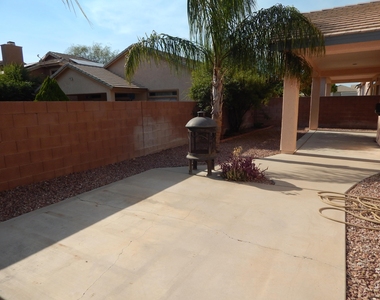 11061 N Eagle Crest Drive - Photo Thumbnail 30