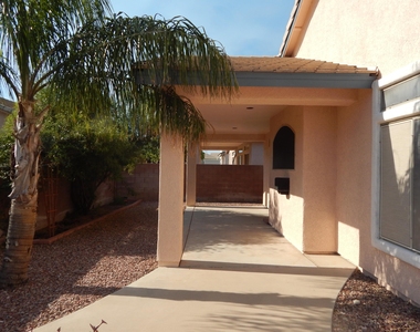 11061 N Eagle Crest Drive - Photo Thumbnail 31