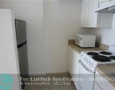 209 N Fort Lauderdale Beach Blvd - Photo Thumbnail 5