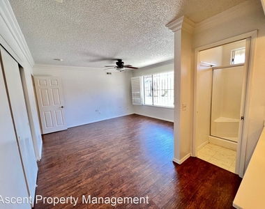 2286 Spring Oak Way - Photo Thumbnail 30