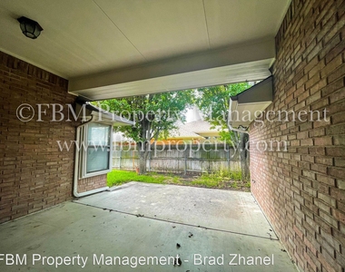 708 Nandina Way - Photo Thumbnail 16