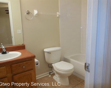 741 White Drive Unit 32 - Photo Thumbnail 5