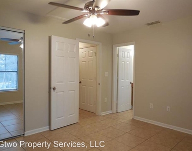 741 White Drive Unit 32 - Photo Thumbnail 9