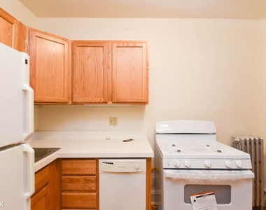 2848 W. Cullom, Unit 2 - Photo Thumbnail 1