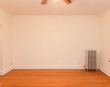 2848 W. Cullom, Unit 2 - Photo Thumbnail 7