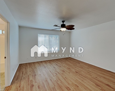 10096 E Desert Valley Pl - Photo Thumbnail 19