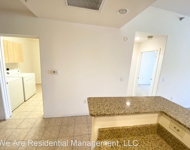 2302 N Central Ave Unit C303 - Photo Thumbnail 7