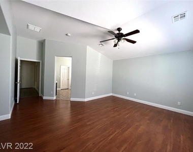 7724 High Chaparral Street - Photo Thumbnail 18