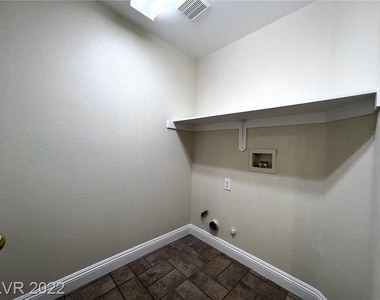 7724 High Chaparral Street - Photo Thumbnail 26