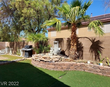 7724 High Chaparral Street - Photo Thumbnail 5