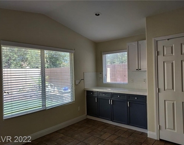 7724 High Chaparral Street - Photo Thumbnail 2