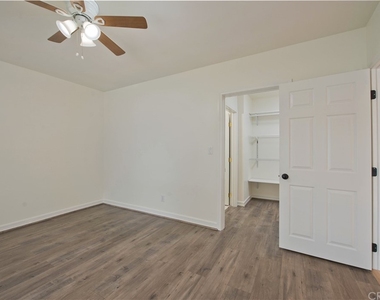 5406 Rhea Avenue - Photo Thumbnail 22