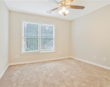 1491 Gateview Way - Photo Thumbnail 24