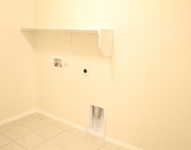 3033 Walker Creek Drive - Photo Thumbnail 22