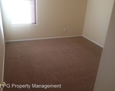 11735 W Monte Lindo Ln - Photo Thumbnail 5