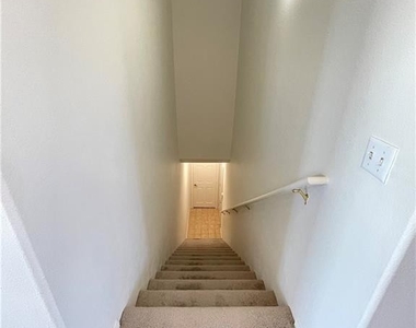 712 Peachy Canyon Circle - Photo Thumbnail 19