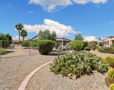 17703 N Escalante Lane - Photo Thumbnail 30