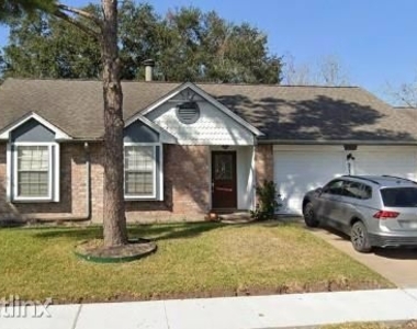 211 Shenandoah Drive - Photo Thumbnail 0