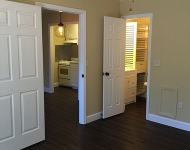 2241 W Pensacola Street Apt 68 - Photo Thumbnail 8