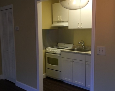 2241 W Pensacola Street Apt 68 - Photo Thumbnail 4