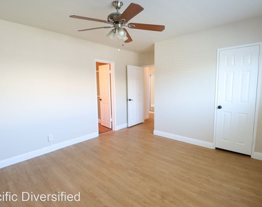 2115 Placentia Ave - Photo Thumbnail 7