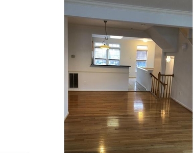 2729 Manhattan Pl - Photo Thumbnail 11