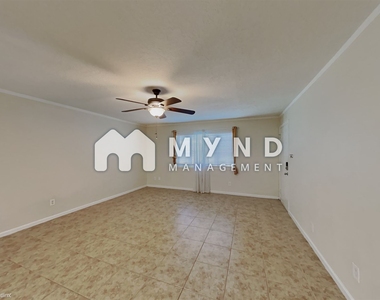 3311 W Port Au Prince Ln - Photo Thumbnail 6