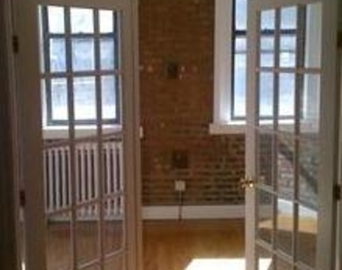 411 West 48th Street - Photo Thumbnail 4