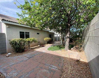 7833 Hidden Village Avenue - Photo Thumbnail 20