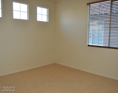 3405 Sunrise Rose Avenue - Photo Thumbnail 15