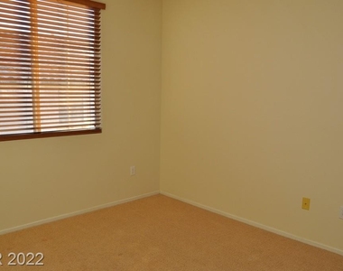 3405 Sunrise Rose Avenue - Photo Thumbnail 21