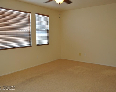 3405 Sunrise Rose Avenue - Photo Thumbnail 8