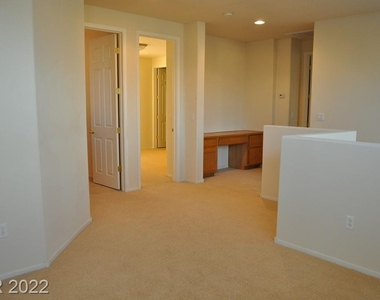 3405 Sunrise Rose Avenue - Photo Thumbnail 17