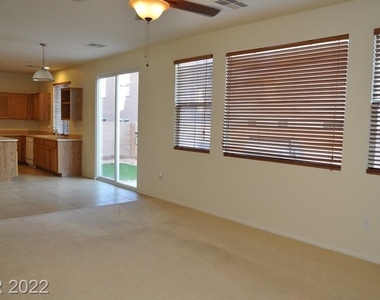 3405 Sunrise Rose Avenue - Photo Thumbnail 11