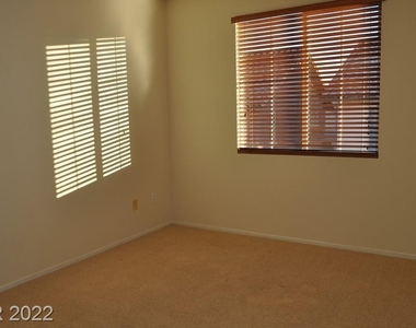 3405 Sunrise Rose Avenue - Photo Thumbnail 18