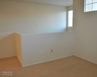 3405 Sunrise Rose Avenue - Photo Thumbnail 16