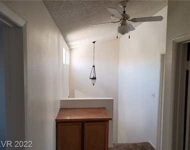 8224 Neptune Beach Avenue - Photo Thumbnail 14