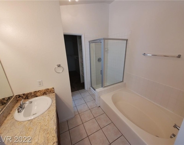 8224 Neptune Beach Avenue - Photo Thumbnail 12