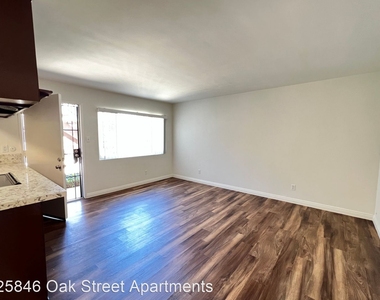 25846 Oak Street - Photo Thumbnail 13