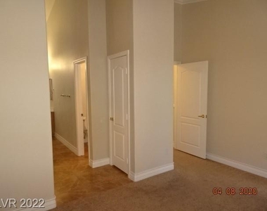 1704 Taraway Drive - Photo Thumbnail 25