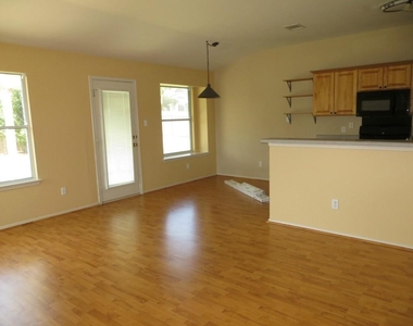 4110  Natural Bridge Ct - Photo Thumbnail 9