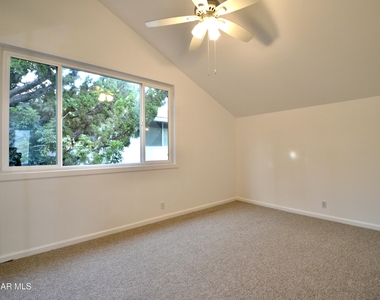 3089 Sierra Drive - Photo Thumbnail 14