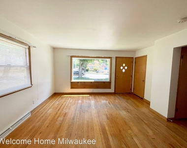 3567-3569 S Chase Avenue - Photo Thumbnail 2