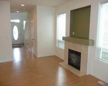 5406 N Syracuse St. - Photo Thumbnail 1