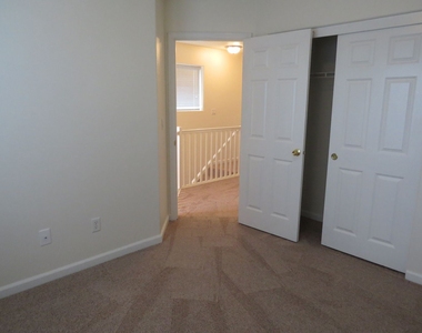 5406 N Syracuse St. - Photo Thumbnail 11