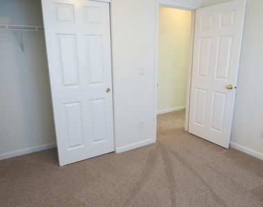 5406 N Syracuse St. - Photo Thumbnail 13