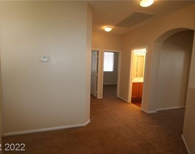 10764 Valencia Hills Street - Photo Thumbnail 30