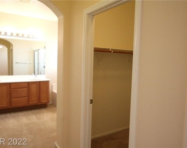 10764 Valencia Hills Street - Photo Thumbnail 21