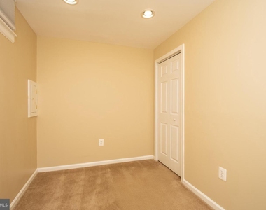 3033 White Birch Ct - Photo Thumbnail 28